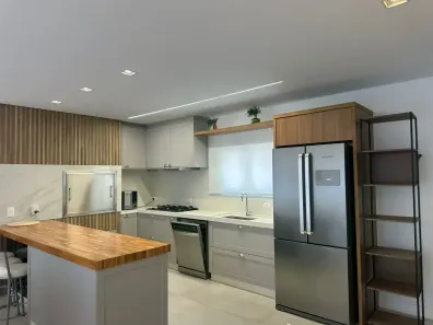 Apartamento com 3 Quartos para alugar, 180m² no Centro, Balneário Camboriú