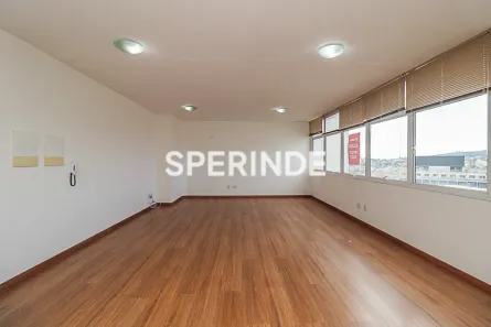 Sala Comercial para alugar, 46m² no Três Figueiras, Porto Alegre