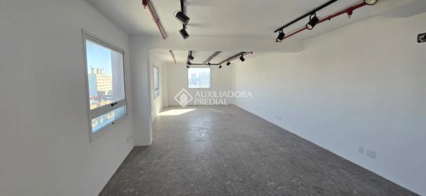 Sala Comercial à venda, 64m² no Auxiliadora, Porto Alegre
