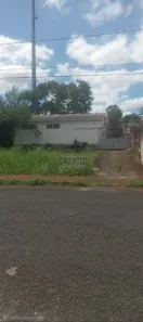 Casa com 2 Quartos à venda, 210m² no Presidente Roosevelt, Uberlândia