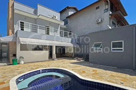 Casa de Condomínio com 3 Quartos à venda, 210m² no Jardim Tres Marias, Peruíbe