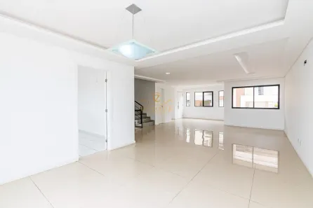 Casa de Condomínio com 5 Quartos para alugar, 296m² no Campo Comprido, Curitiba