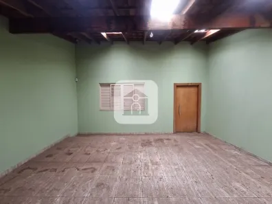 Casa com 3 Quartos para alugar, 120m² no Tubalina, Uberlândia