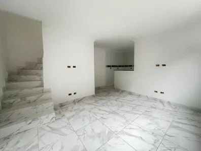 Casa de Condomínio com 2 Quartos à venda, 68m² no Sítio do Campo, Praia Grande