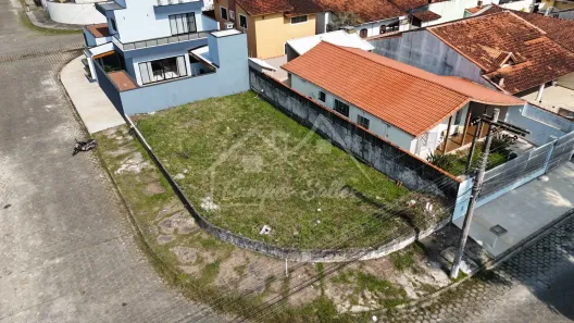 Lote/Terreno à venda, 271m² no Jardim Imperador, Peruíbe