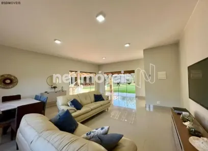 Sobrado com 4 Quartos à venda, 500m² no Park Way, Brasília