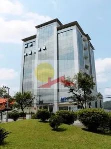 Sala Comercial para alugar, 394m² no América, Joinville