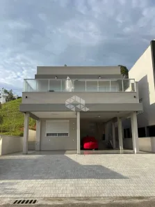 Casa com 3 Quartos à venda, 402m² no Centro, Camboriú