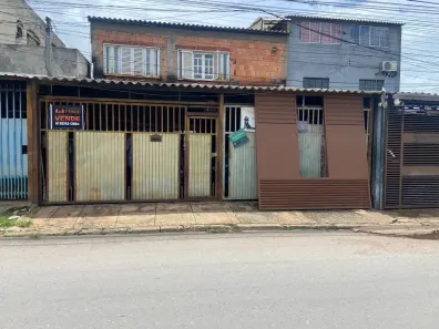 Sobrado com 5 Quartos à venda, 180m² no Paranoá, Brasília