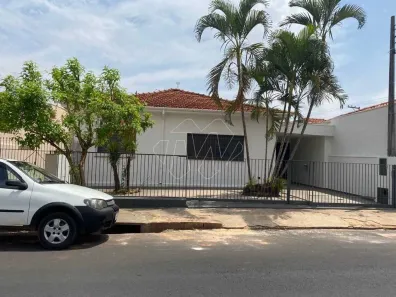 Casa com 5 Quartos à venda, 200m² no Vila Santana, Araraquara
