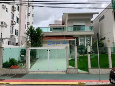 Casa com 3 Quartos à venda, 330m² no Campinas, São José