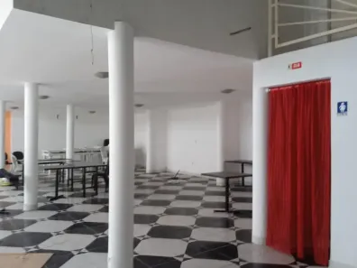 Prédio Comercial para venda ou aluguel, 550m² no Maraponga, Fortaleza