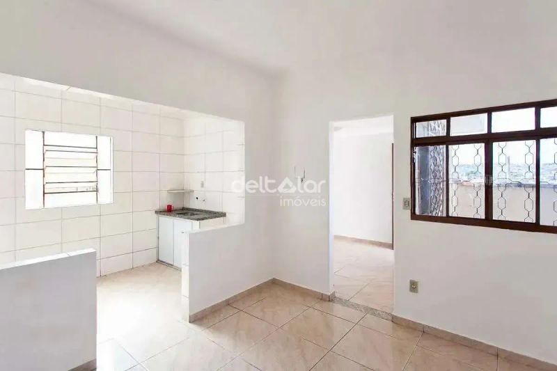 Casa com 2 quartos — Glória, Belo Horizonte