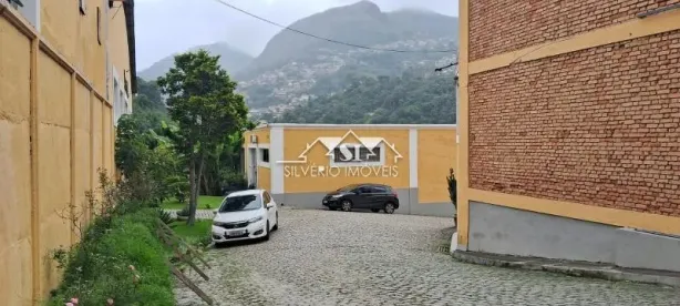 Galpão/Depósito/Armazém para alugar, 1500m² no Itamarati, Petrópolis