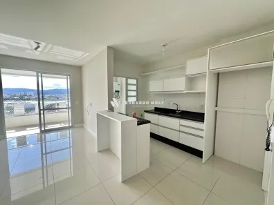 Apartamento com 2 Quartos para alugar, 82m² no Barreiros, São José