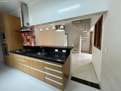 Sobrado com 3 Quartos à venda, 360m² no Sumaré, Caraguatatuba