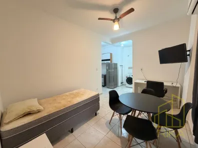 Kitnet para alugar, 40m² no Aparecida, Santos