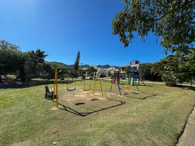 Casa de Condomínio com 4 Quartos à venda, 303m² no Saco Grande, Florianópolis