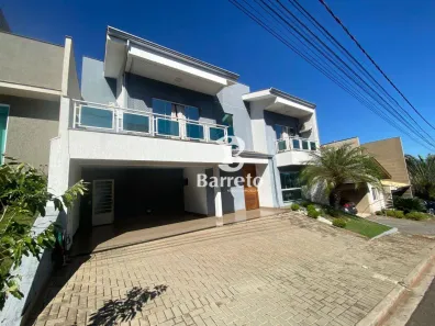Casa de Condomínio com 3 Quartos à venda, 227m² no Parque Jamaica, Londrina