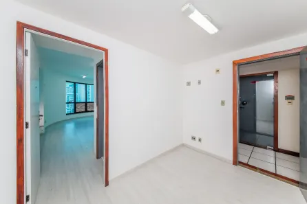 Sala Comercial à venda, 56m² no Centro, Juiz de Fora