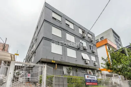 Apartamento com 2 Quartos à venda, 64m² no Jardim do Salso, Porto Alegre