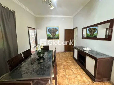 Apartamento com 3 Quartos para alugar, 90m² no São José, Montes Claros