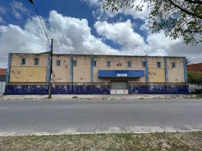 Sobrado com 8 Quartos à venda, 948m² no Passaré, Fortaleza