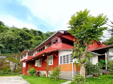 Casa com 10 Quartos à venda, 600m² no Centro, Petrópolis