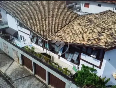 Sobrado com 3 Quartos à venda, 380m² no Jardim Primavera, Caraguatatuba