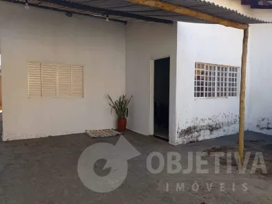 Casa com 2 Quartos à venda, 100m² no Granada, Uberlândia