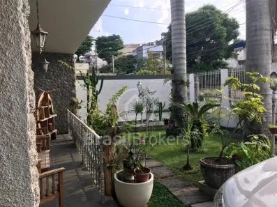 Casa com 3 Quartos à venda, 168m² no Moneró, Rio de Janeiro