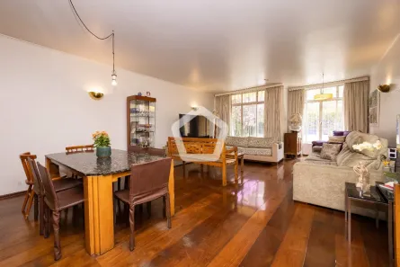 Casa com 7 Quartos à venda, 256m² no Vila Madalena, São Paulo