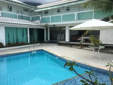 Casa de Condomínio com 5 Quartos para alugar, 400m² no Garatucaia, Angra dos Reis