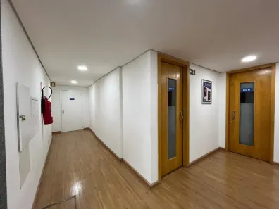 Sala Comercial com 4 Quartos para alugar, 265m² no Liberdade, São Paulo