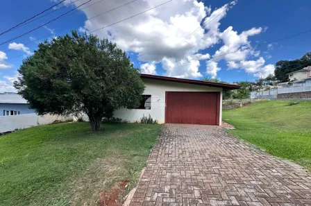 Casa com 3 Quartos à venda, 60m² no Aeroporto, Pato Branco