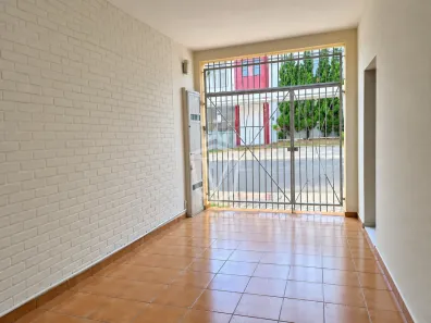 Imóvel Comercial com 3 Quartos para alugar, 251m² no Anhangabaú, Jundiaí