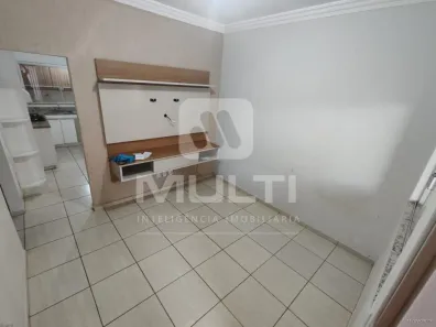 Casa com 3 Quartos à venda, 70m² no Jardim Holanda, Uberlândia