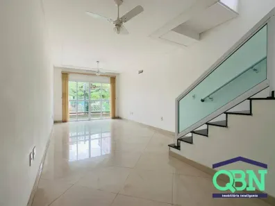 Casa com 5 Quartos à venda, 240m² no Embaré, Santos