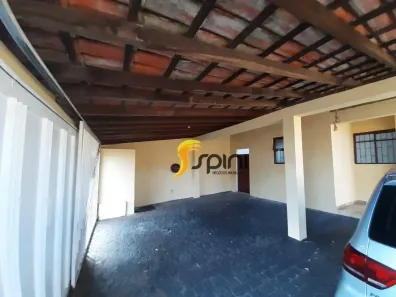 Casa com 3 Quartos para alugar, 100m² no Segismundo Pereira, Uberlândia