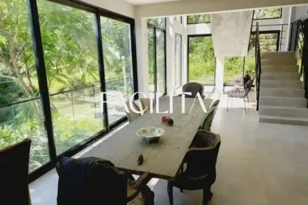 Casa de Condomínio com 4 Quartos para alugar, 231m² no Campeche, Florianópolis