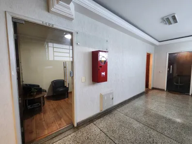 Sala Comercial à venda, 41m² no Centro, Juiz de Fora