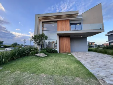 Sobrado com 5 Quartos à venda, 234m² no XANGRI-LÁ, Xangri-lá