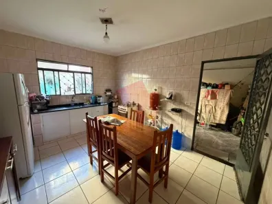Casa com 2 Quartos à venda, 124m² no Parque São Jerônimo, Americana