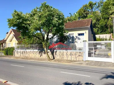 Casa com 3 Quartos à venda, 200m² no América, Joinville
