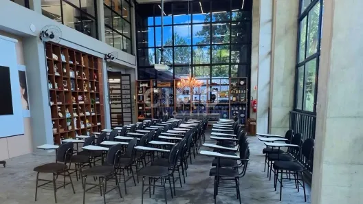 Sala Comercial para alugar, 480m² no Vorstadt, Blumenau