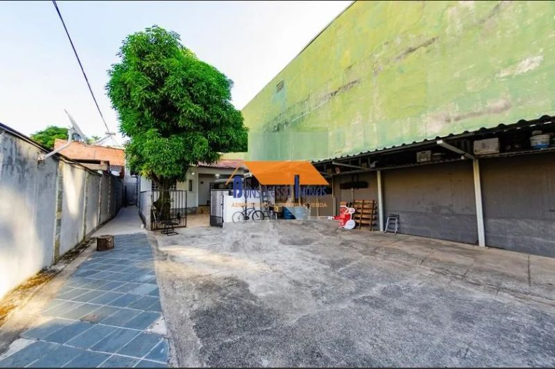Casa com 3 quartos — Alto Caiçaras, Belo Horizonte