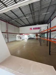 Galpão/Depósito/Armazém à venda, 360m² no Novo Mundo, Uberlândia