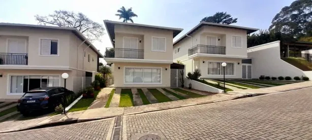 Casa de Condomínio com 4 Quartos para alugar, 160m² no Chácara do Refúgio, Carapicuíba