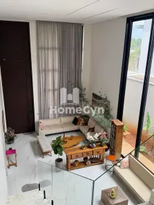 Sobrado com 4 Quartos para alugar, 310m² no Jardins Valência, Goiânia