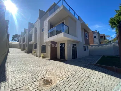 Casa de Condomínio com 3 Quartos à venda, 203m² no Jardim Social, Curitiba